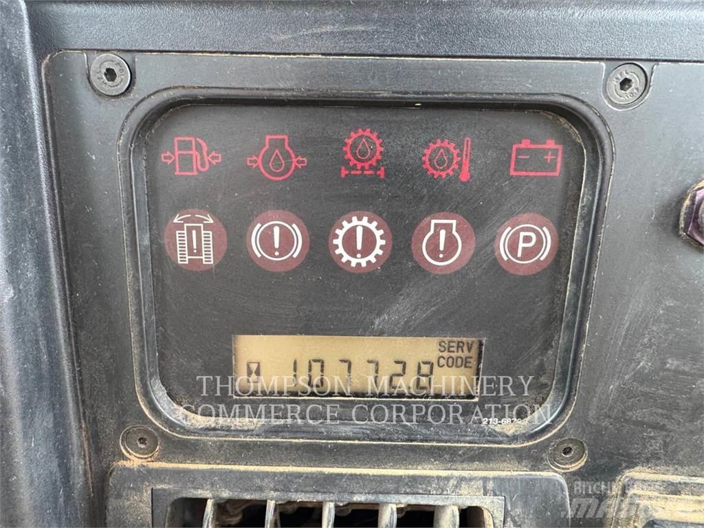 CAT D5NXL Telaketjupuskutraktorit