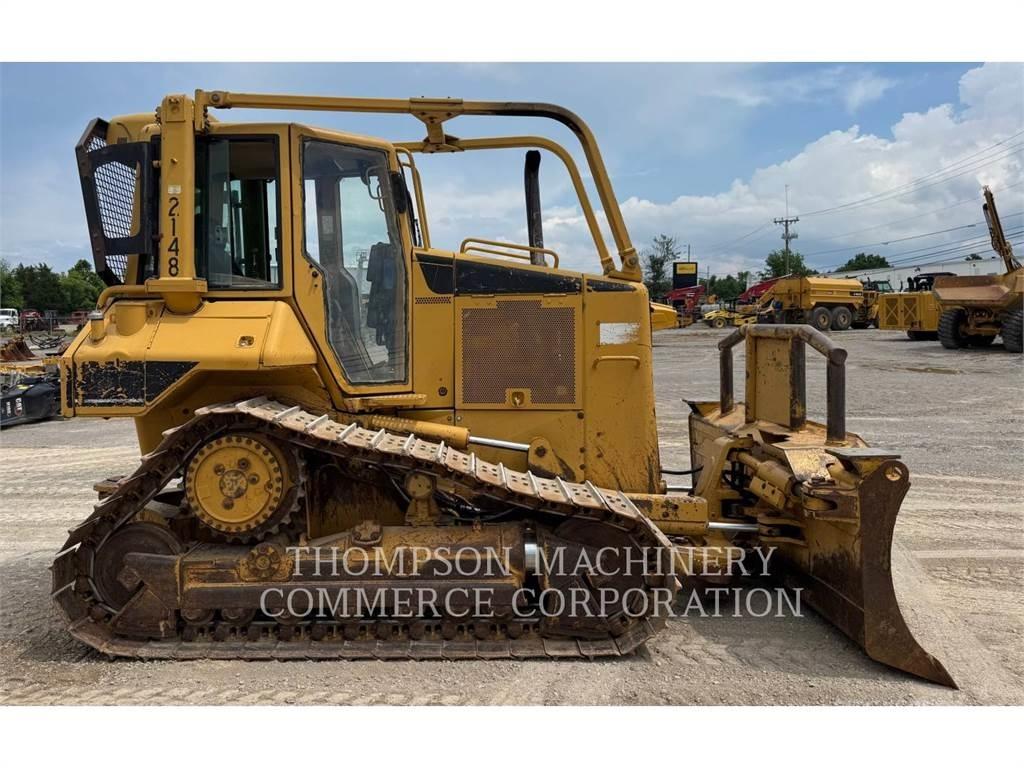 CAT D5NXL Telaketjupuskutraktorit