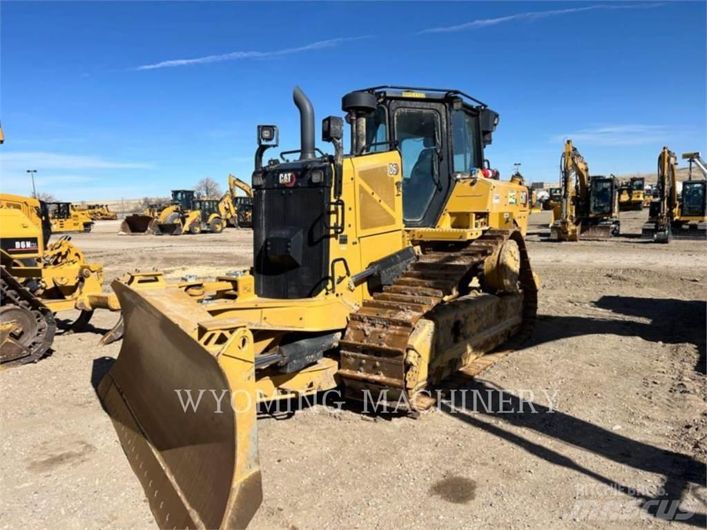 CAT D6 Telaketjupuskutraktorit