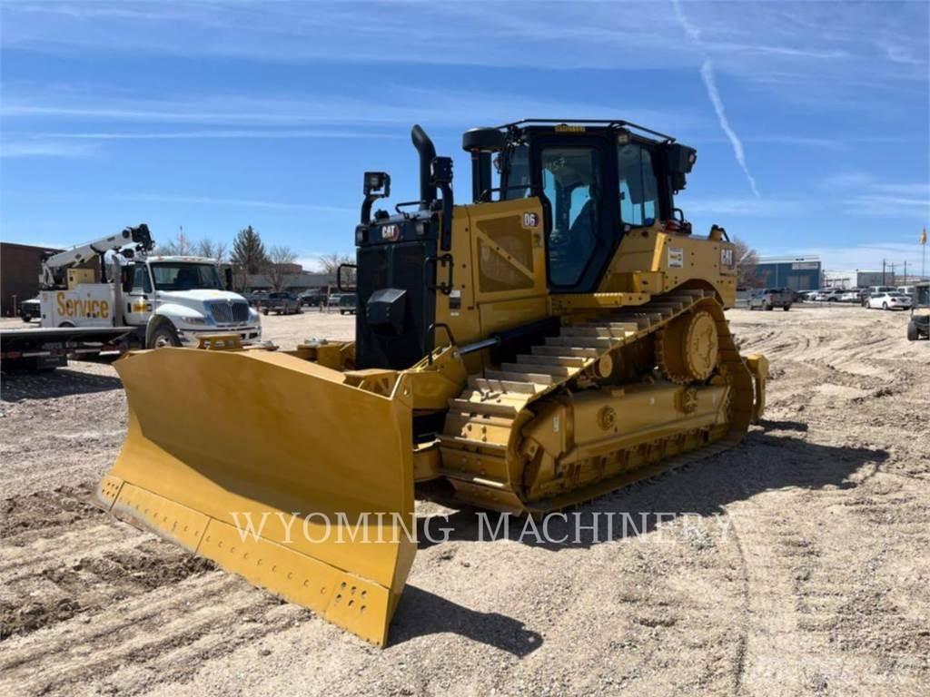 CAT D6 Telaketjupuskutraktorit
