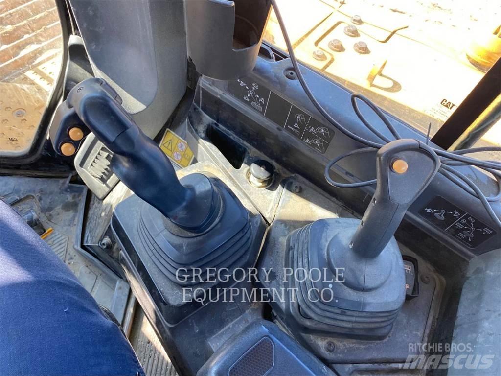 CAT D6-20 Telaketjupuskutraktorit