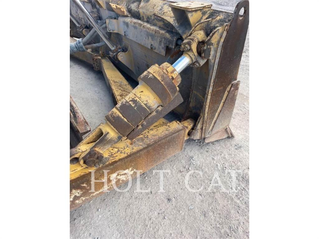CAT D6 LGP Telaketjupuskutraktorit
