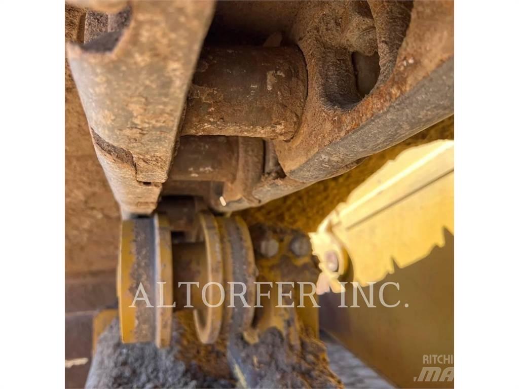CAT D6 LGP Telaketjupuskutraktorit