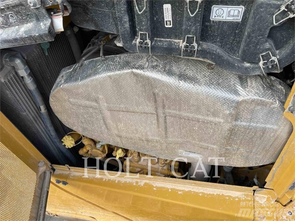 CAT D6 LGP Telaketjupuskutraktorit