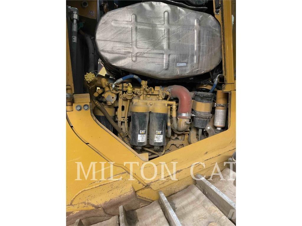 CAT D6 LGP Telaketjupuskutraktorit