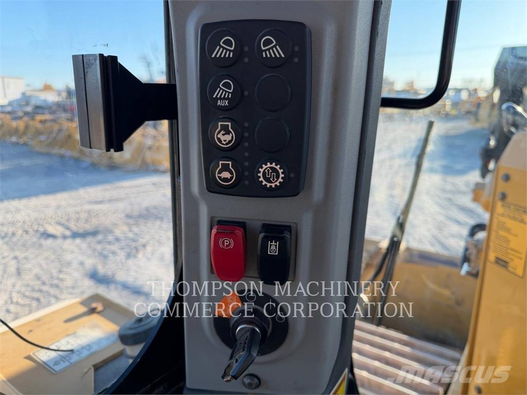 CAT D6 LGP Telaketjupuskutraktorit