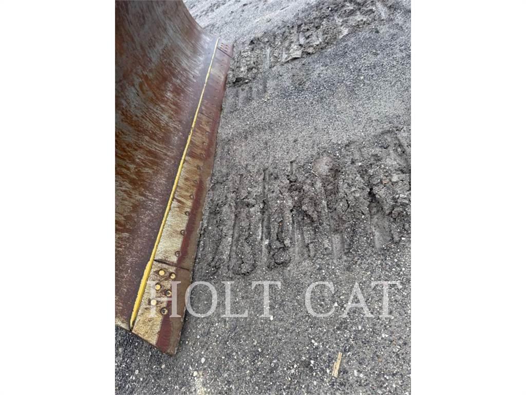 CAT D6 LGPVP Telaketjupuskutraktorit