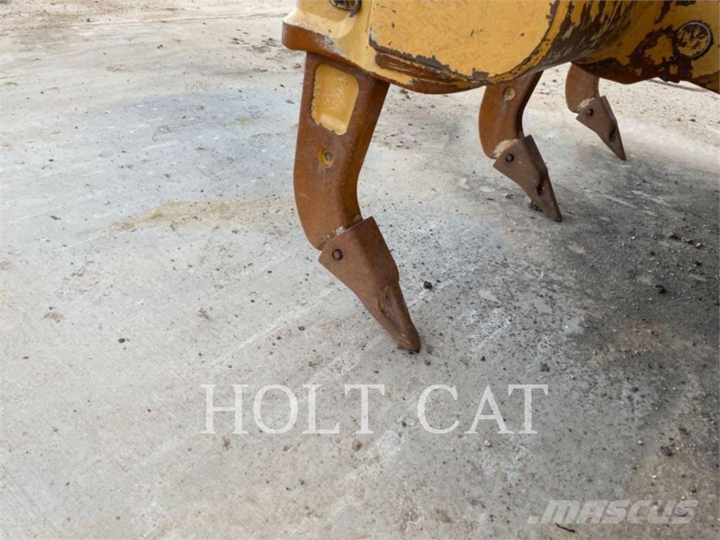 CAT D6 LGPVP3 Telaketjupuskutraktorit