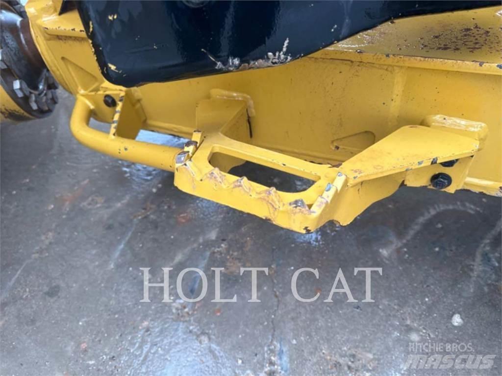 CAT D6 VP Telaketjupuskutraktorit
