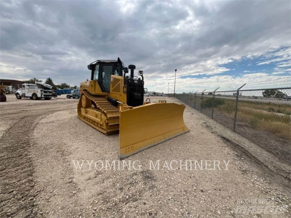 CAT D6 VP Telaketjupuskutraktorit