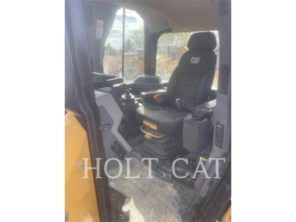 CAT D6 XELGP Telaketjupuskutraktorit