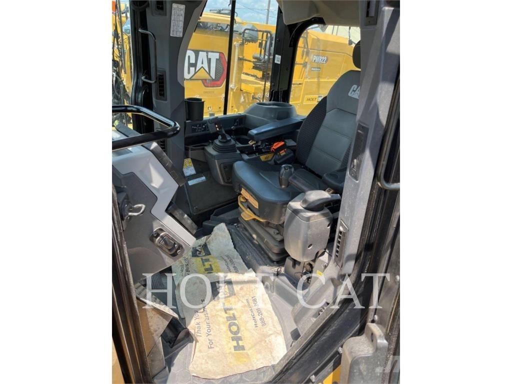 CAT D6 XELGPVP Telaketjupuskutraktorit