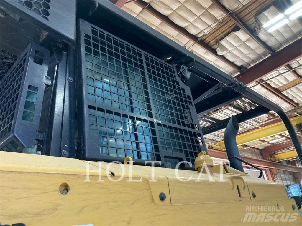 CAT D6 XEVP Telaketjupuskutraktorit
