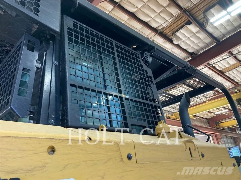 CAT D6 XEVP Telaketjupuskutraktorit