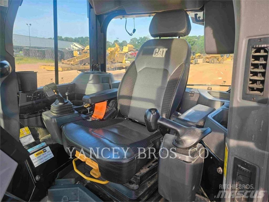 CAT D620VP Telaketjupuskutraktorit