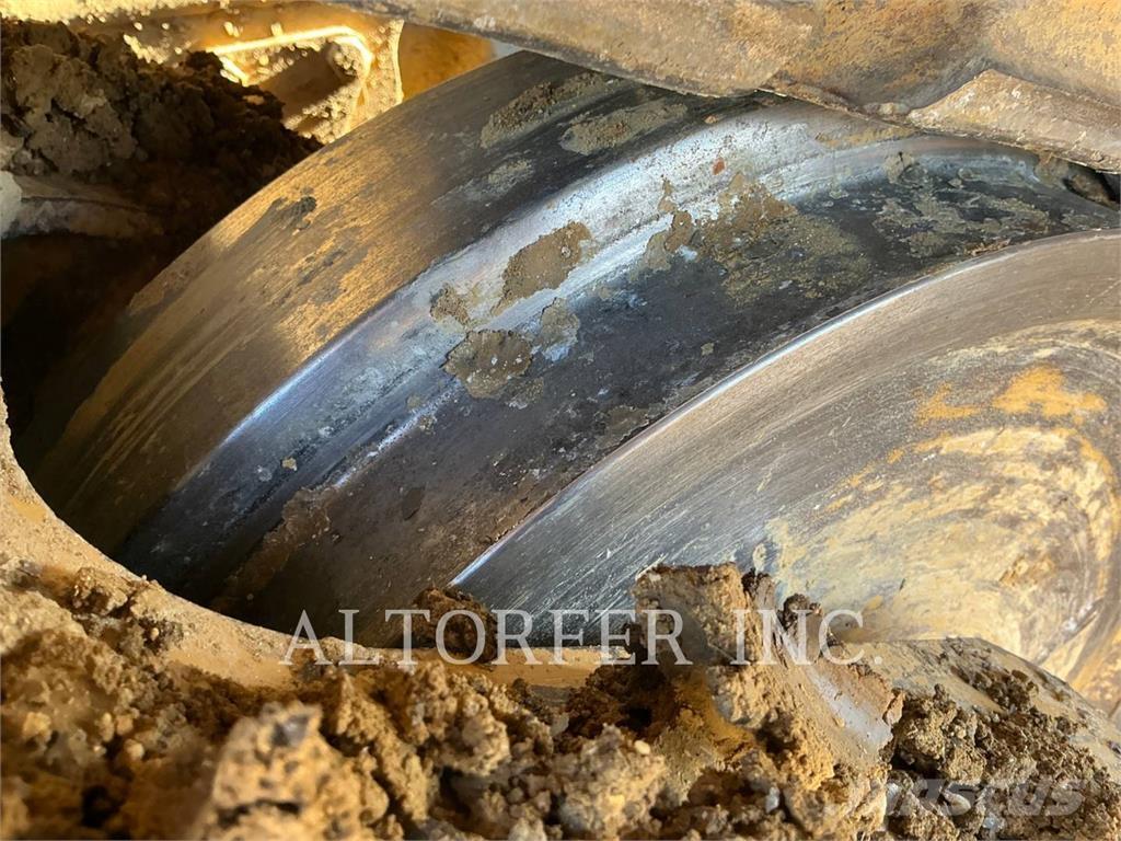 CAT D620VP Telaketjupuskutraktorit