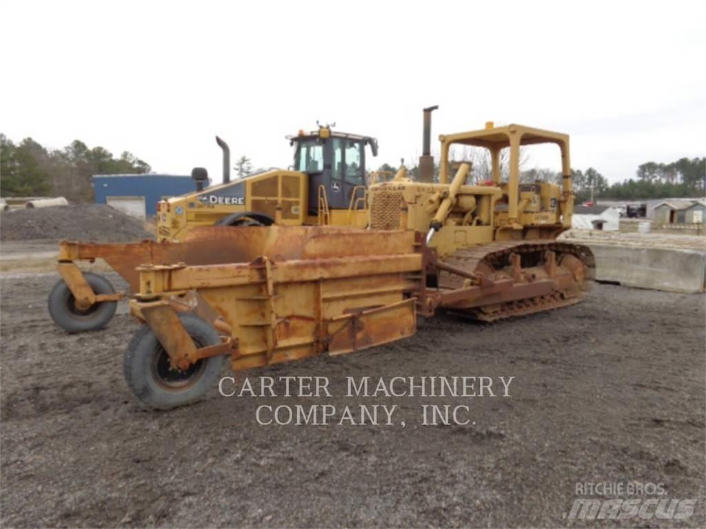 CAT D6C Telaketjupuskutraktorit