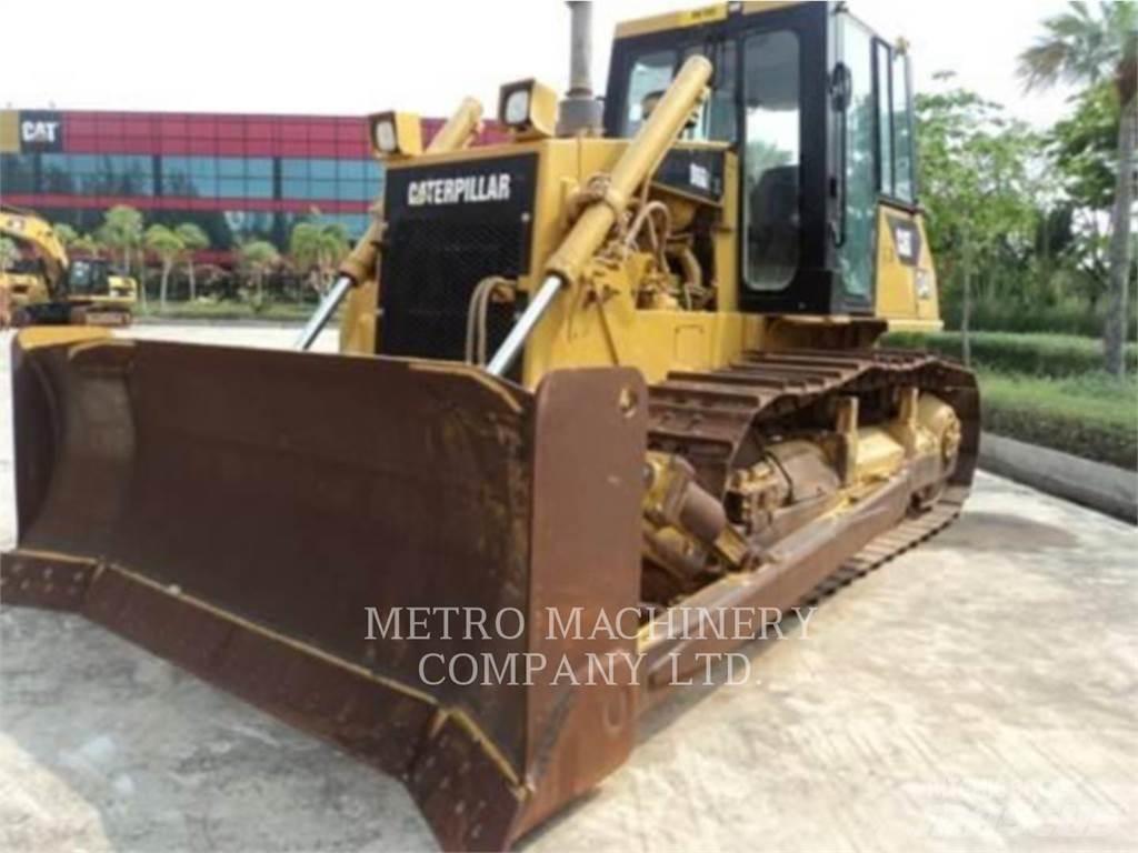CAT D6G Telaketjupuskutraktorit