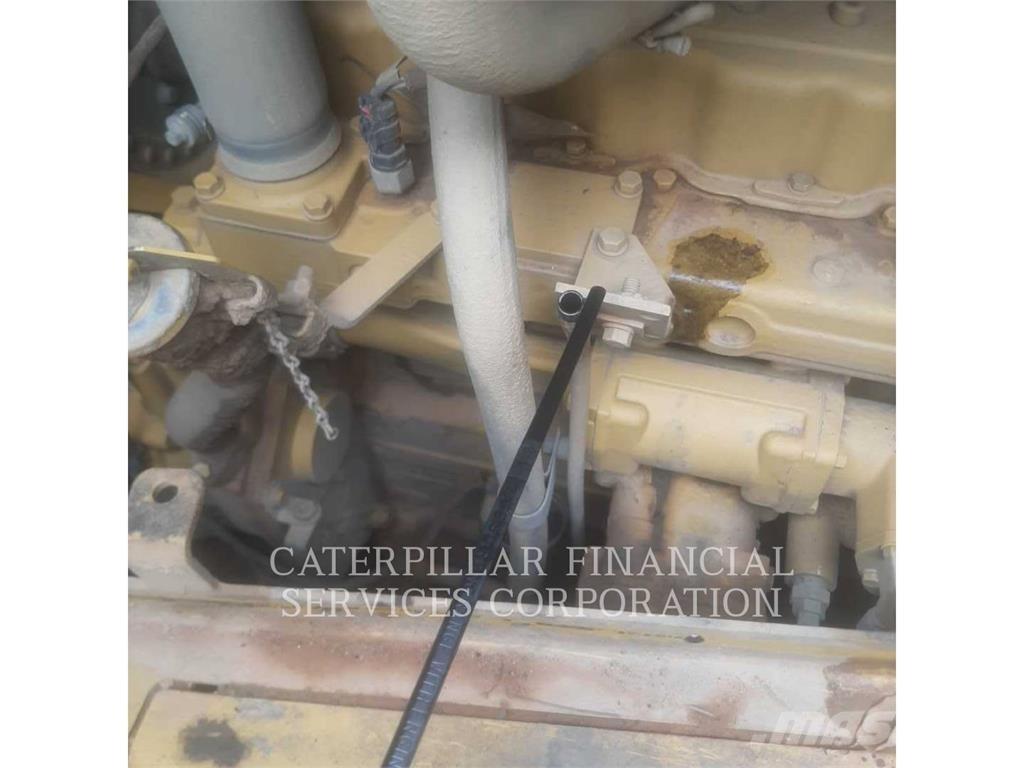CAT D6GC Telaketjupuskutraktorit