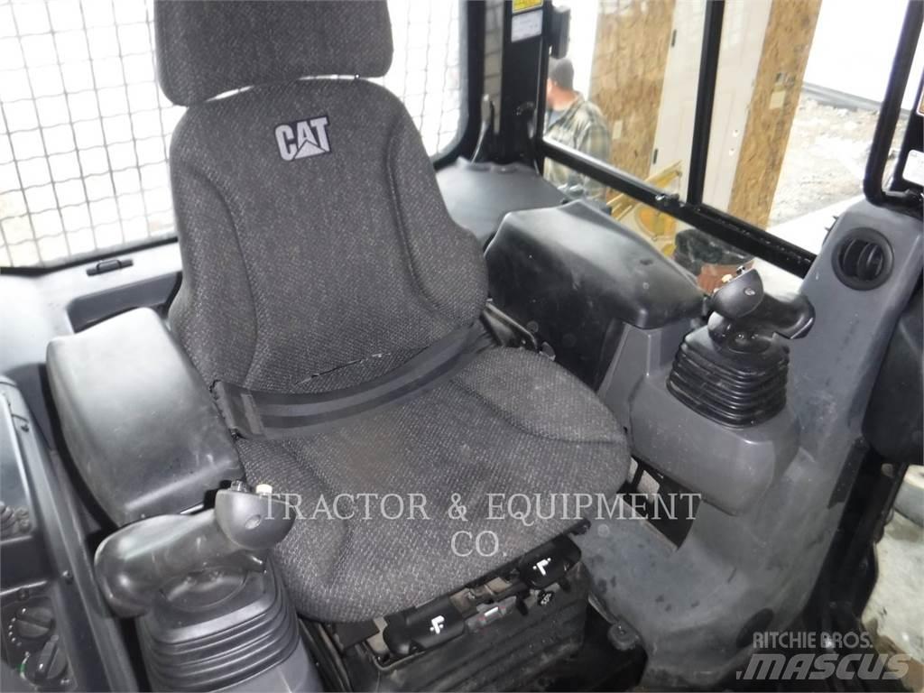 CAT D6K Telaketjupuskutraktorit