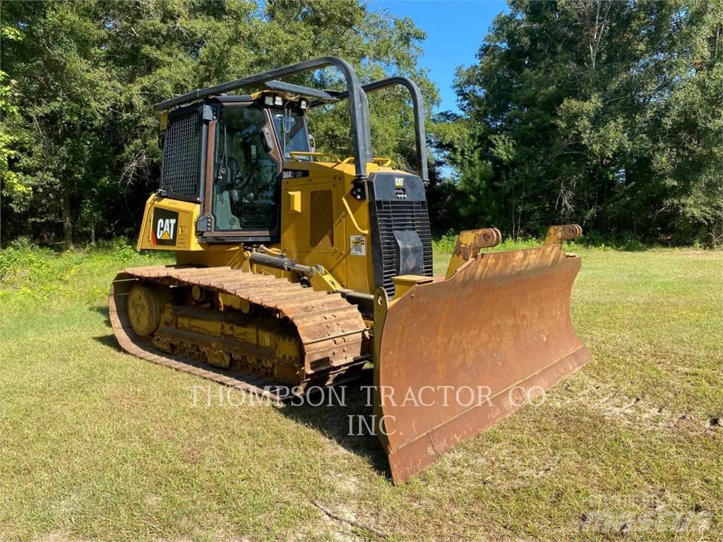 CAT D6K2 Telaketjupuskutraktorit