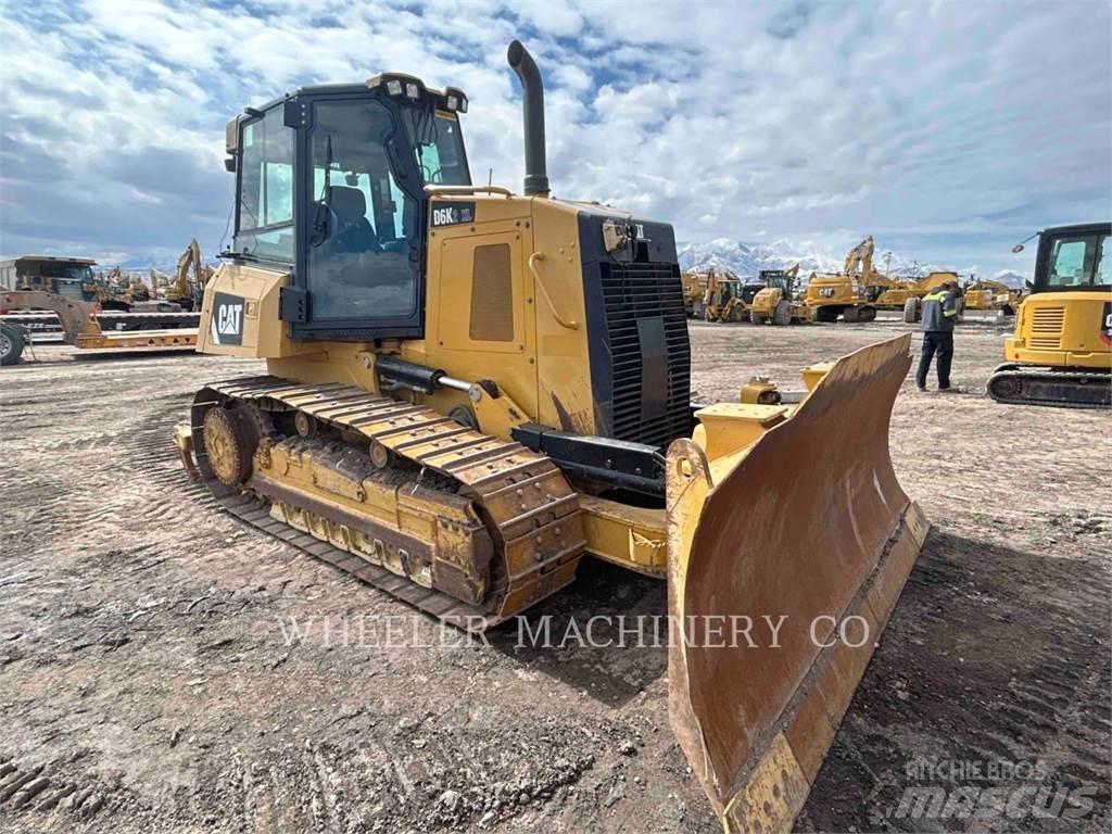 CAT D6K2 XL Telaketjupuskutraktorit