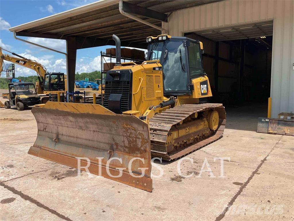 CAT D6K2LGP Telaketjupuskutraktorit