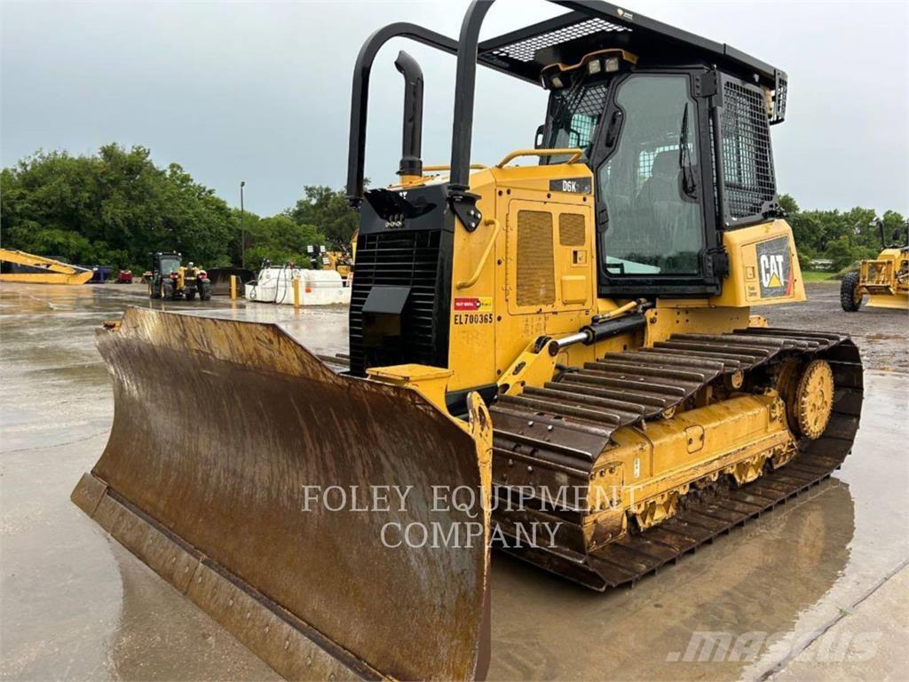 CAT D6K2LGPA Telaketjupuskutraktorit