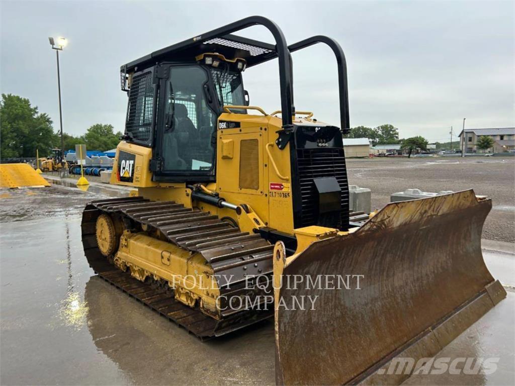 CAT D6K2LGPA Telaketjupuskutraktorit