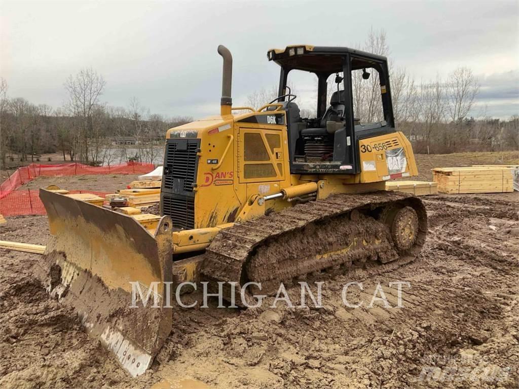 CAT D6KX Telaketjupuskutraktorit
