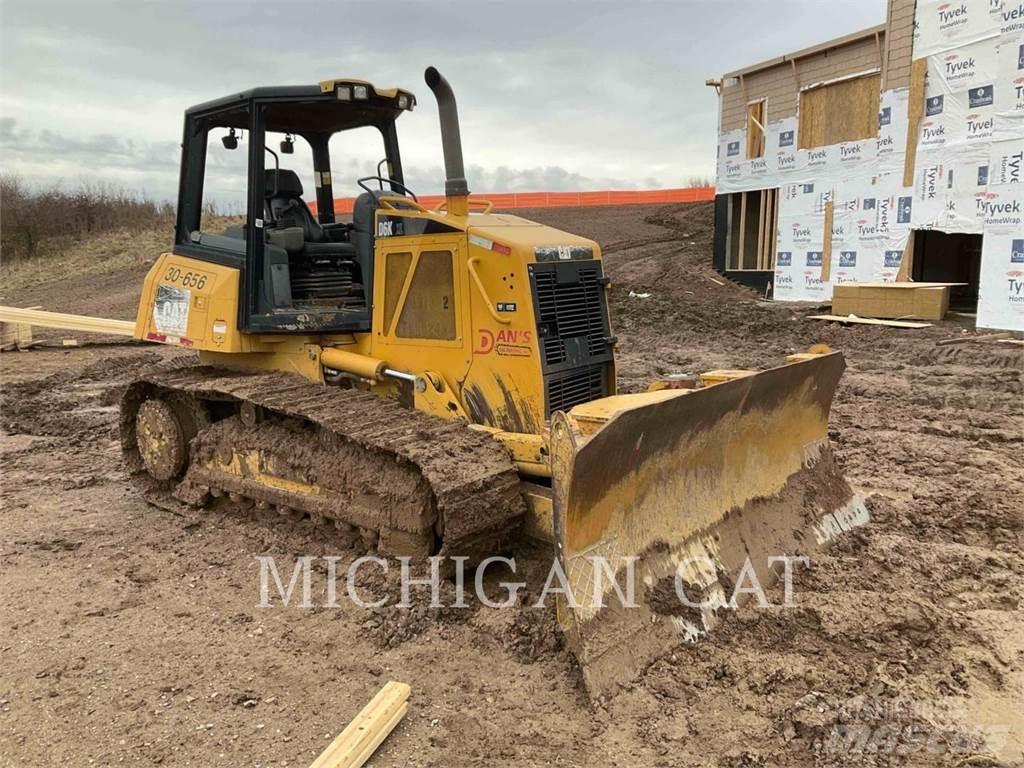CAT D6KX Telaketjupuskutraktorit
