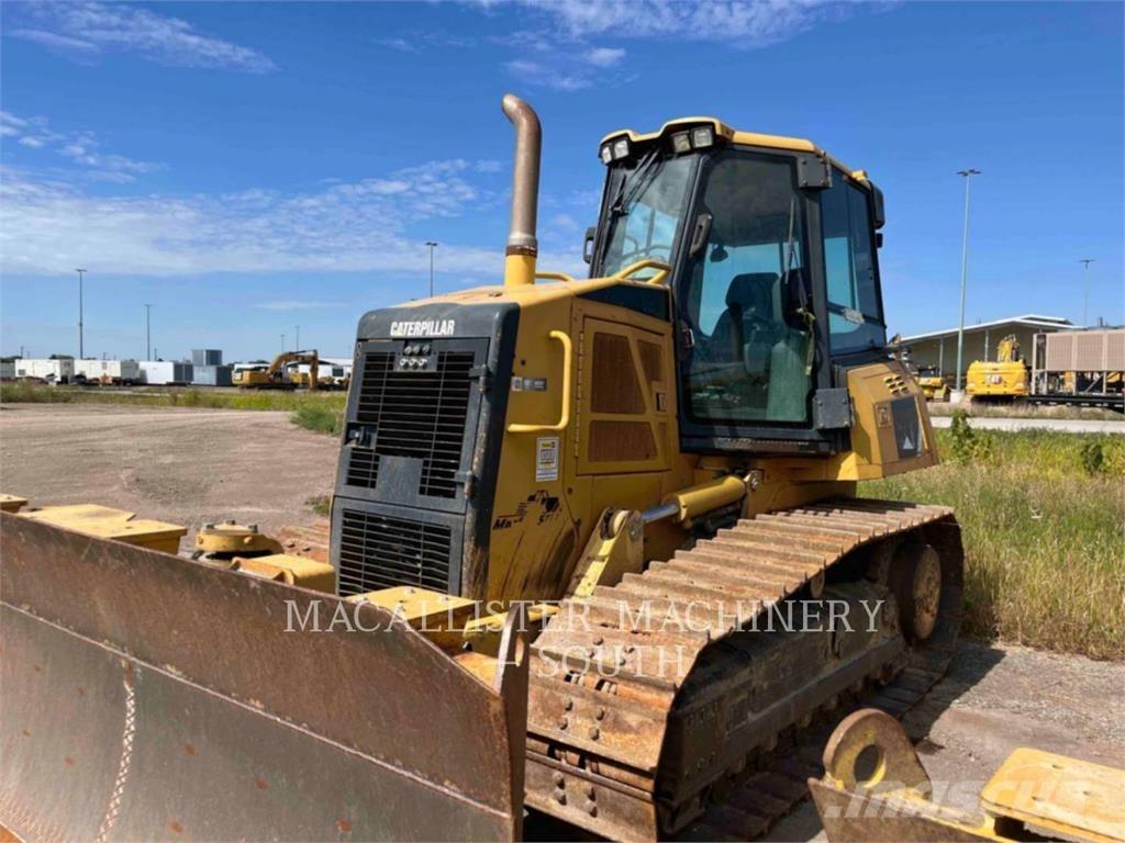 CAT D6KXL Telaketjupuskutraktorit