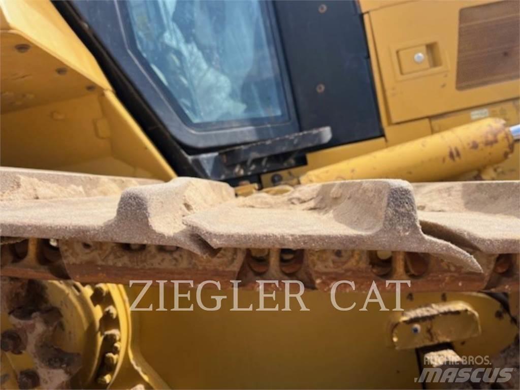 CAT D6N Telaketjupuskutraktorit