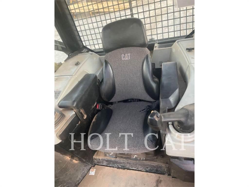 CAT D6N LGP Telaketjupuskutraktorit