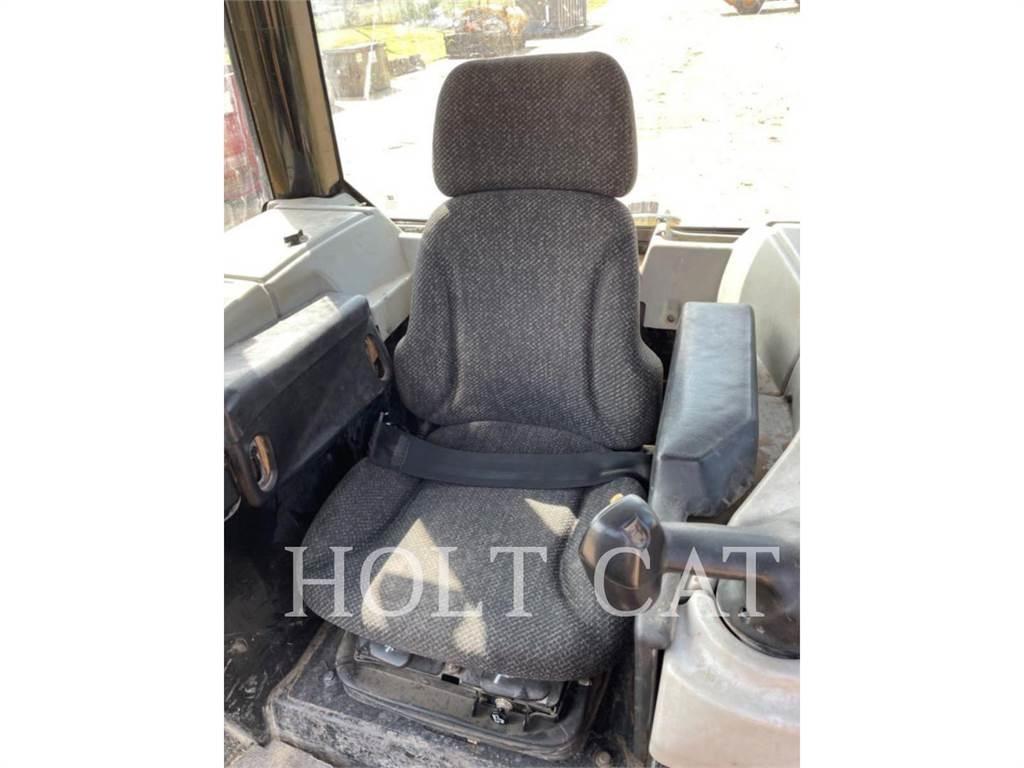 CAT D6N LGP Telaketjupuskutraktorit