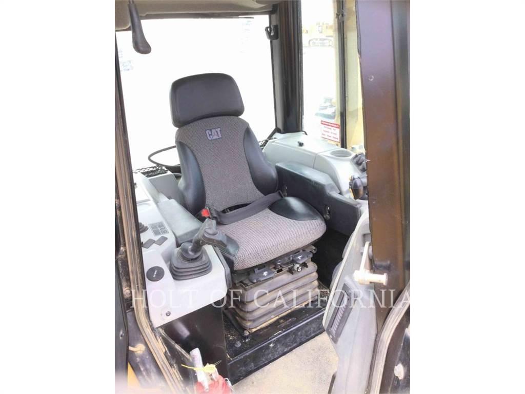 CAT D6N LGP Telaketjupuskutraktorit