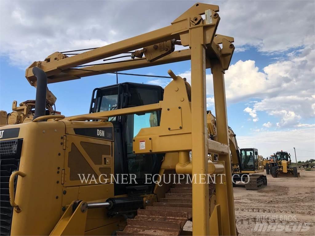 CAT D6N LGP PL Telaketjupuskutraktorit