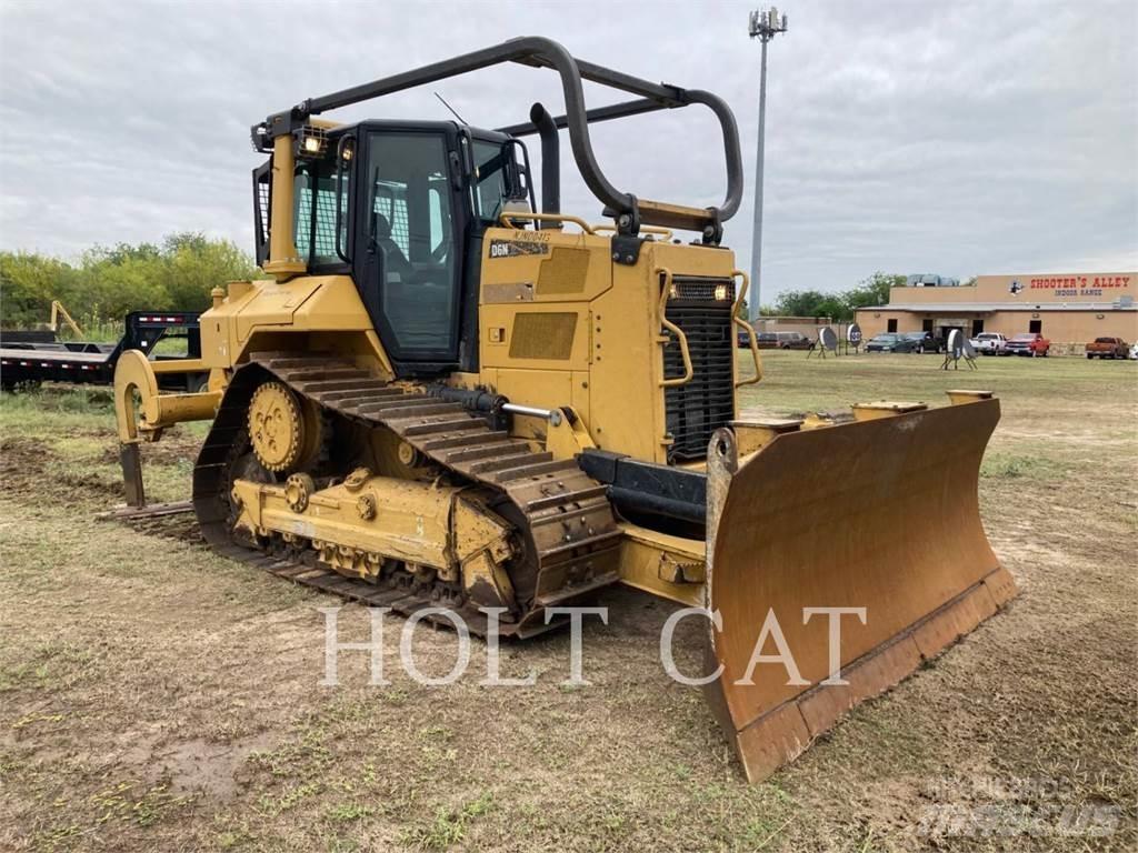 CAT D6N XL Telaketjupuskutraktorit