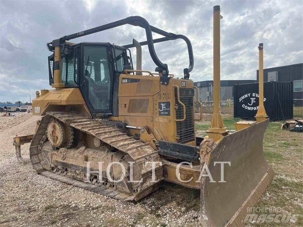 CAT D6N XL Telaketjupuskutraktorit