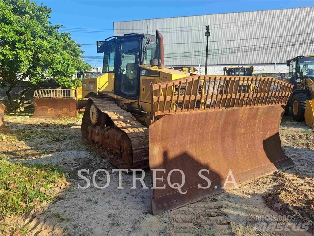 CAT D6NXL Telaketjupuskutraktorit