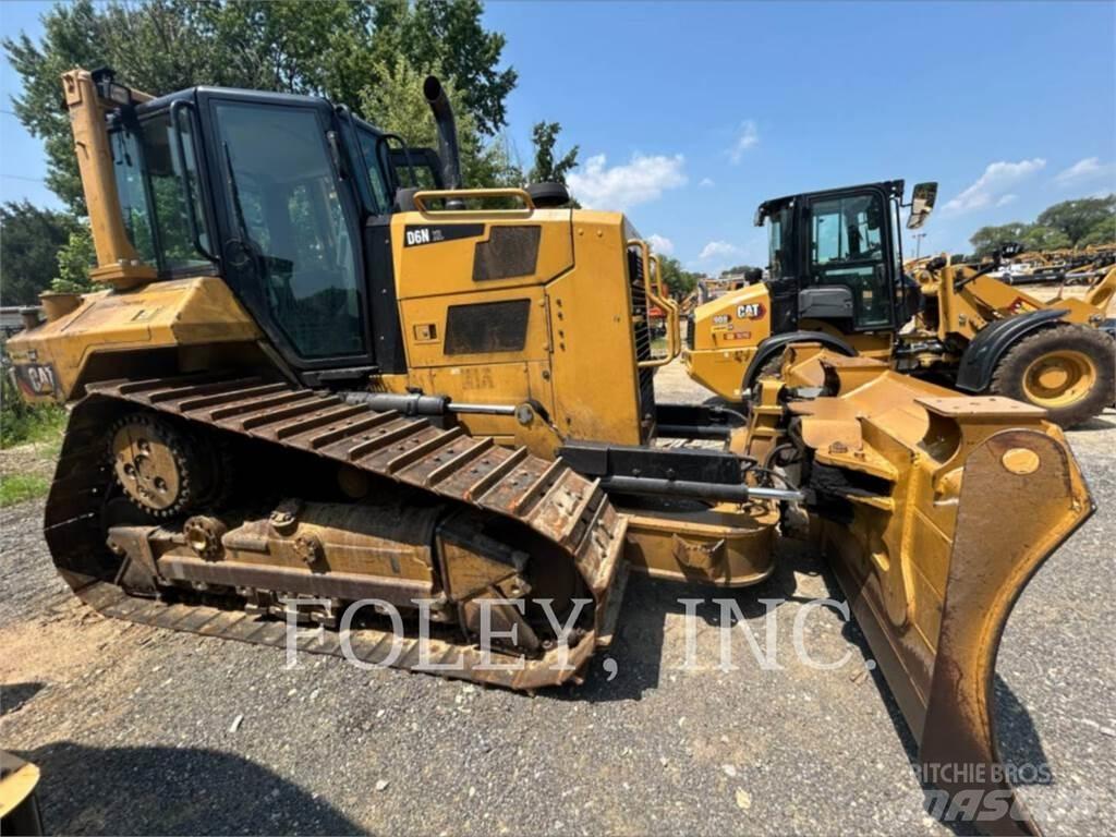 CAT D6NXL Telaketjupuskutraktorit