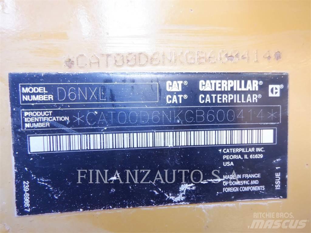 CAT D6NXL Telaketjupuskutraktorit