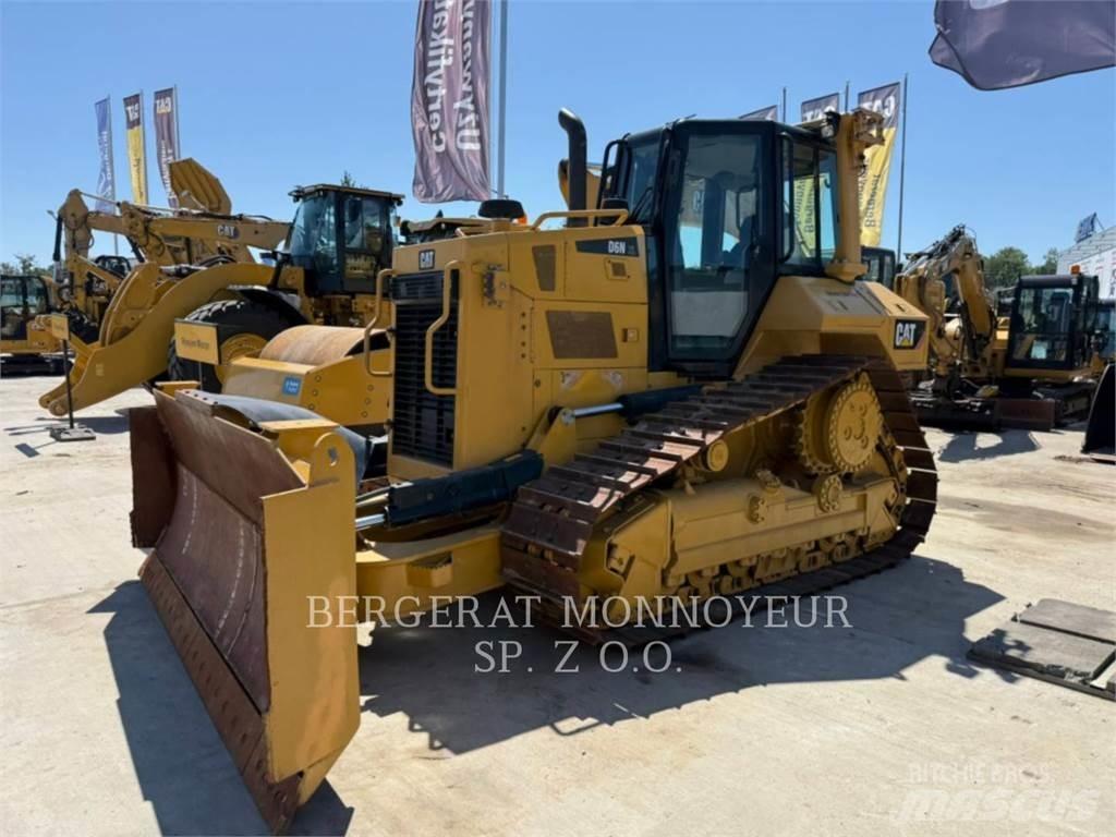 CAT D6NXL Telaketjupuskutraktorit