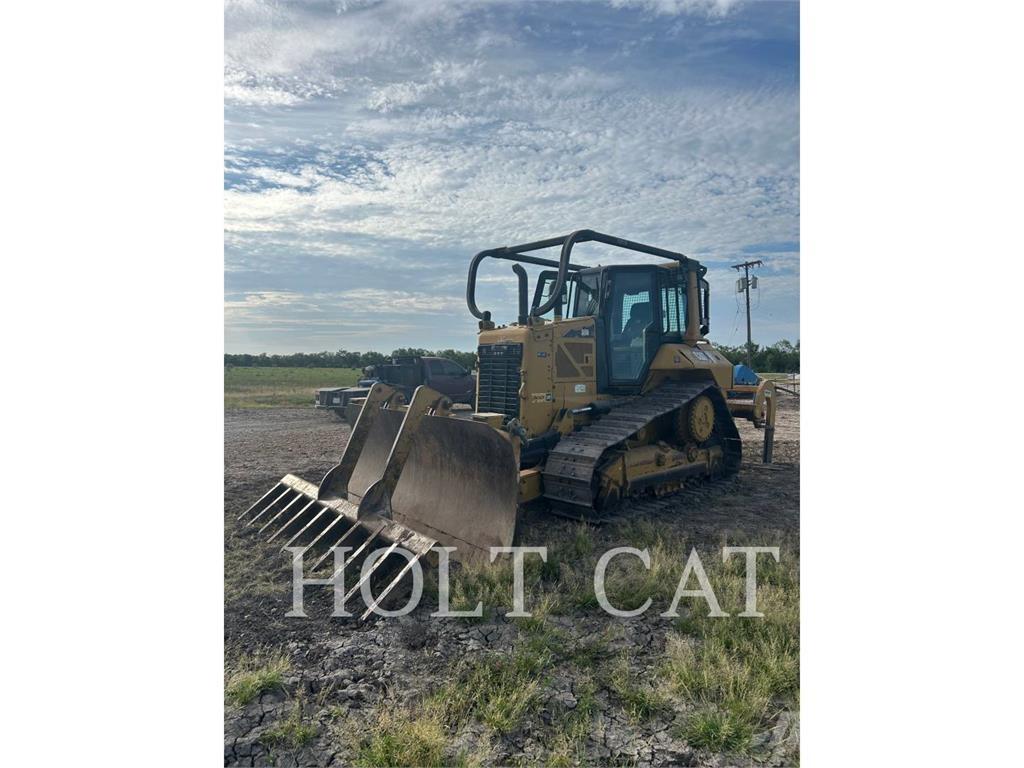 CAT D6NXL Telaketjupuskutraktorit