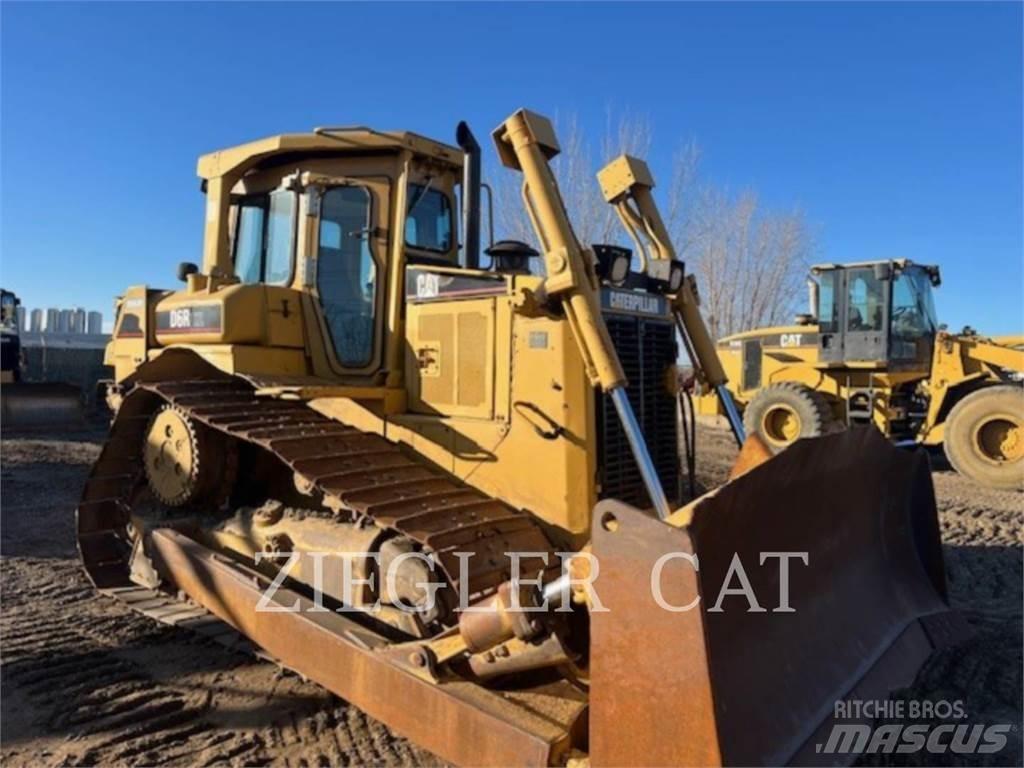CAT D6R Telaketjupuskutraktorit