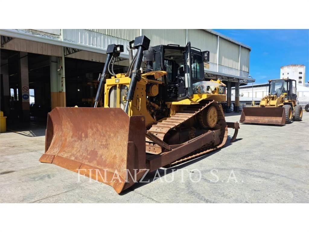 CAT D6R Telaketjupuskutraktorit