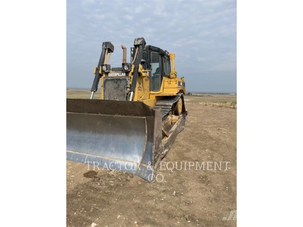 CAT D6R Telaketjupuskutraktorit