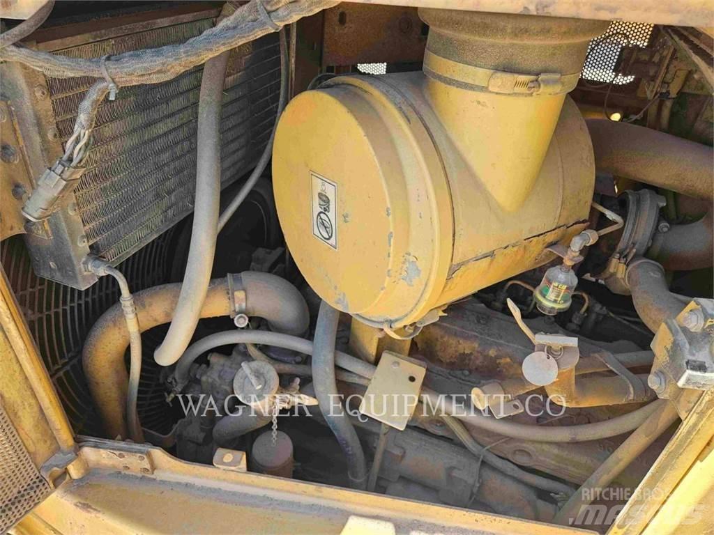 CAT D6R XL DS Telaketjupuskutraktorit