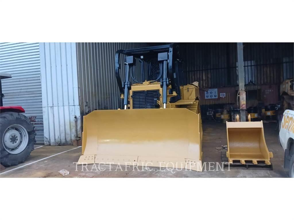 CAT D6R2 Telaketjupuskutraktorit