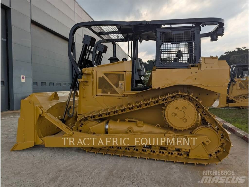 CAT D6R2 Telaketjupuskutraktorit